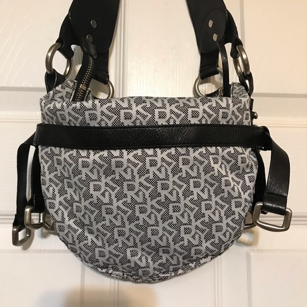 DKNY Baguette dough bag with monogram with genuine leather belts - Picture 8 of 9